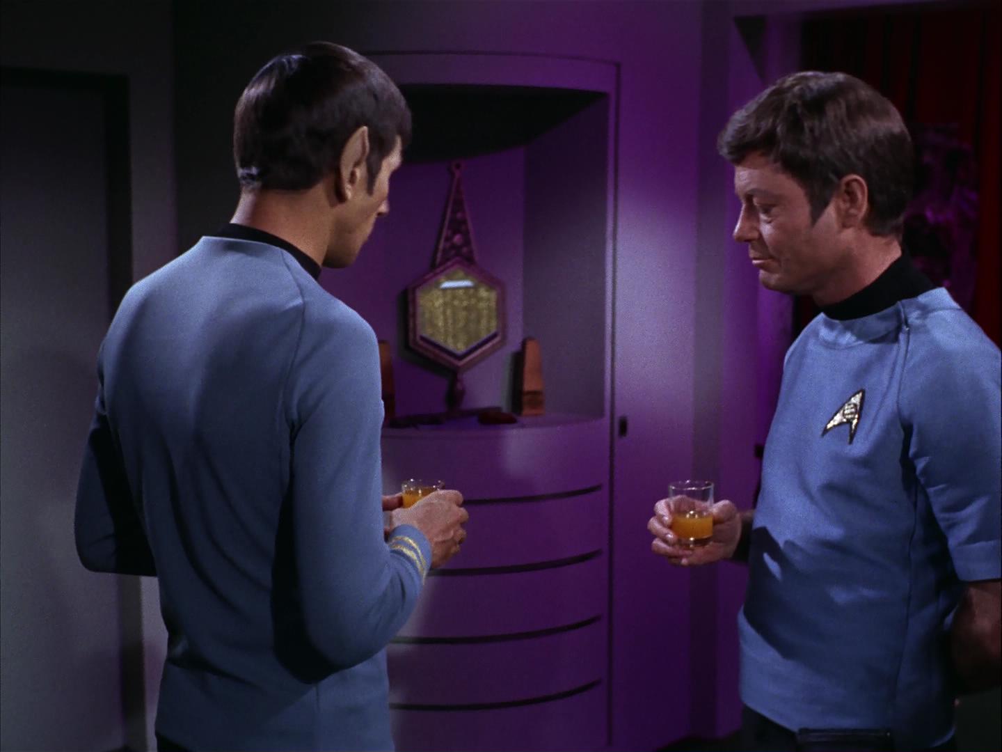 ariane179254_StarTrek_3x09_TheTholianWeb_3008.jpg