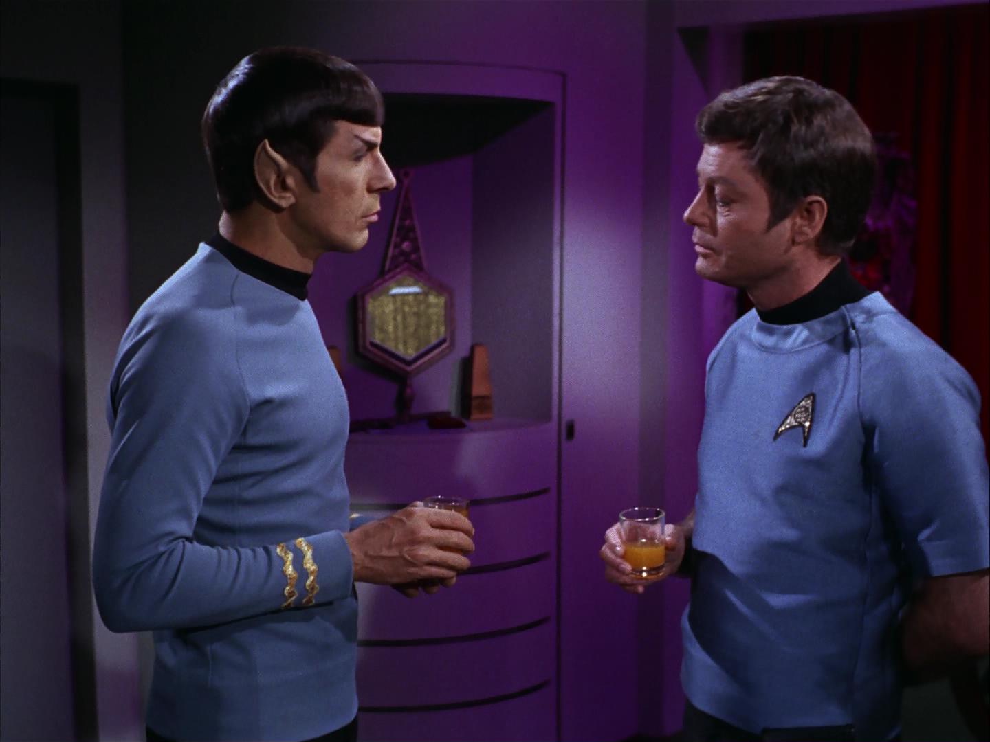 ariane179254_StarTrek_3x09_TheTholianWeb_3018.jpg