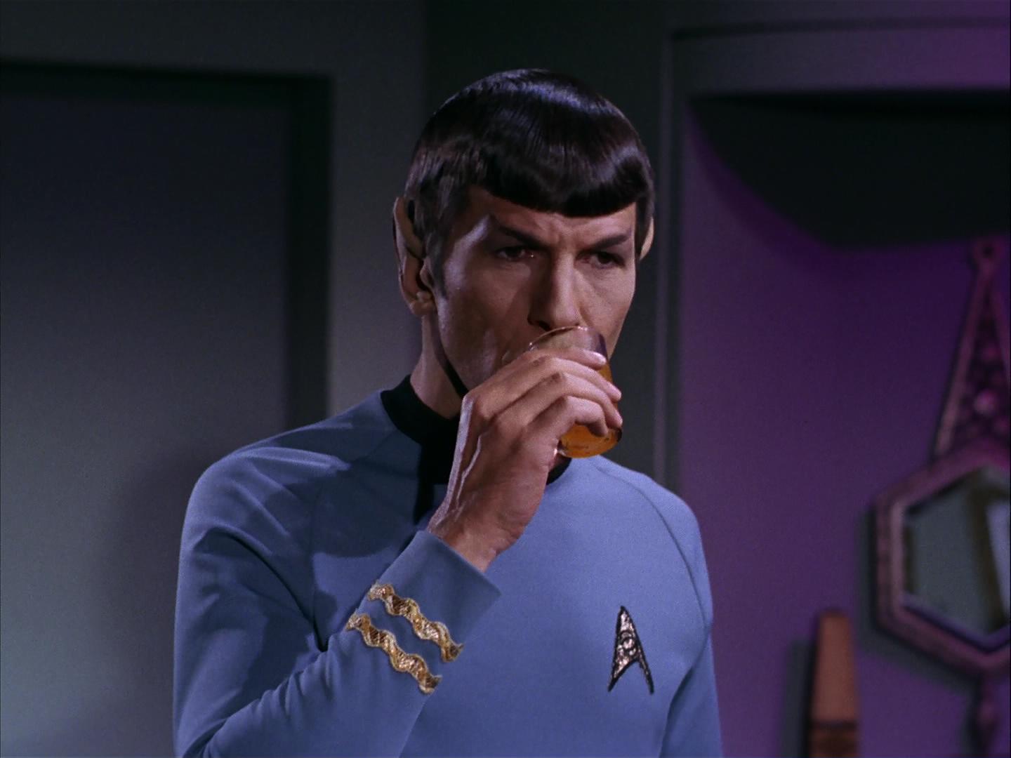 ariane179254_StarTrek_3x09_TheTholianWeb_3034.jpg
