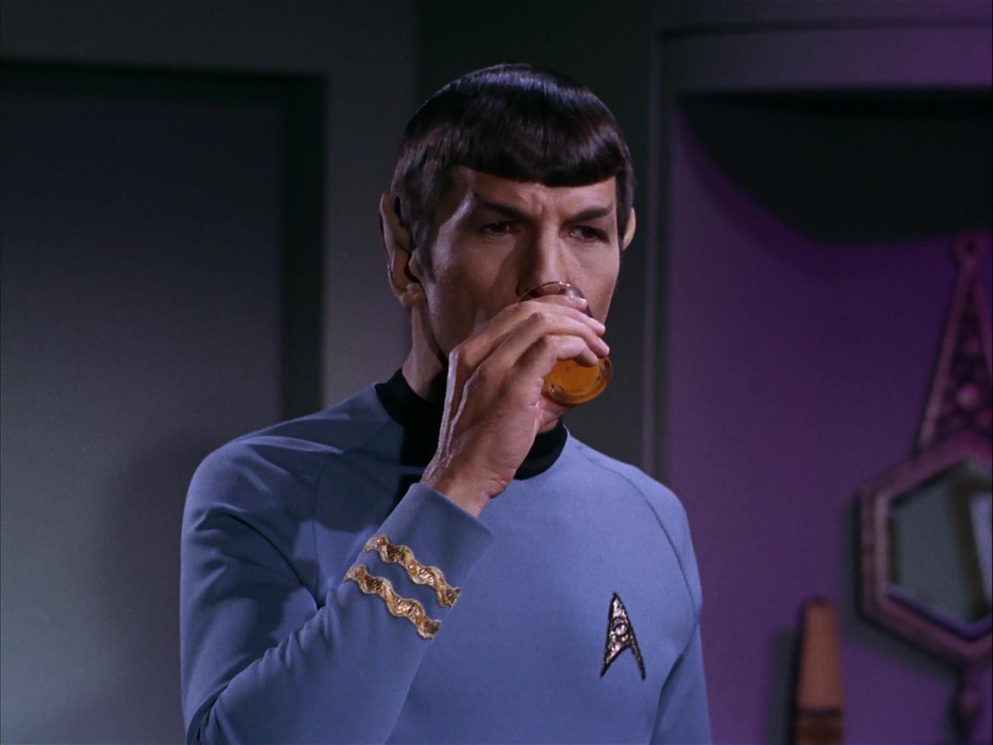 ariane179254_StarTrek_3x09_TheTholianWeb_3035.jpg