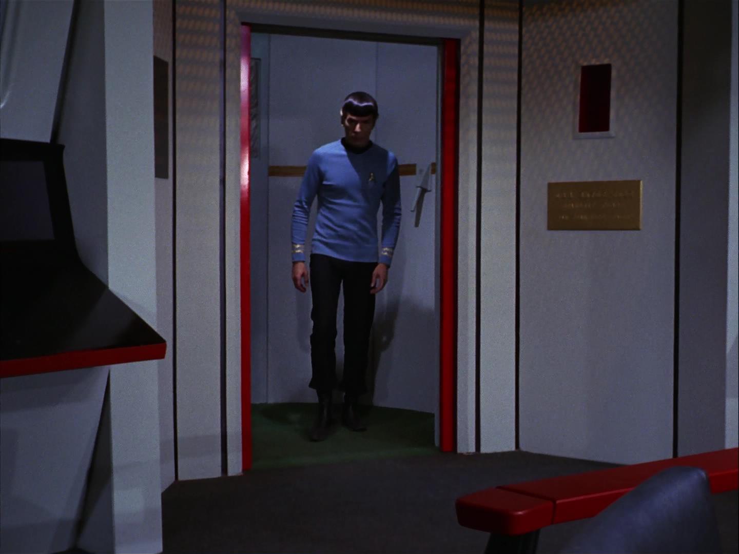 ariane179254_StarTrek_3x09_TheTholianWeb_3039.jpg