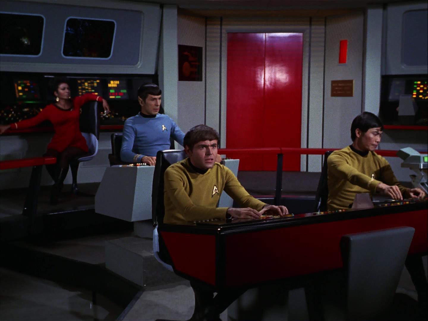 ariane179254_StarTrek_3x09_TheTholianWeb_3114.jpg
