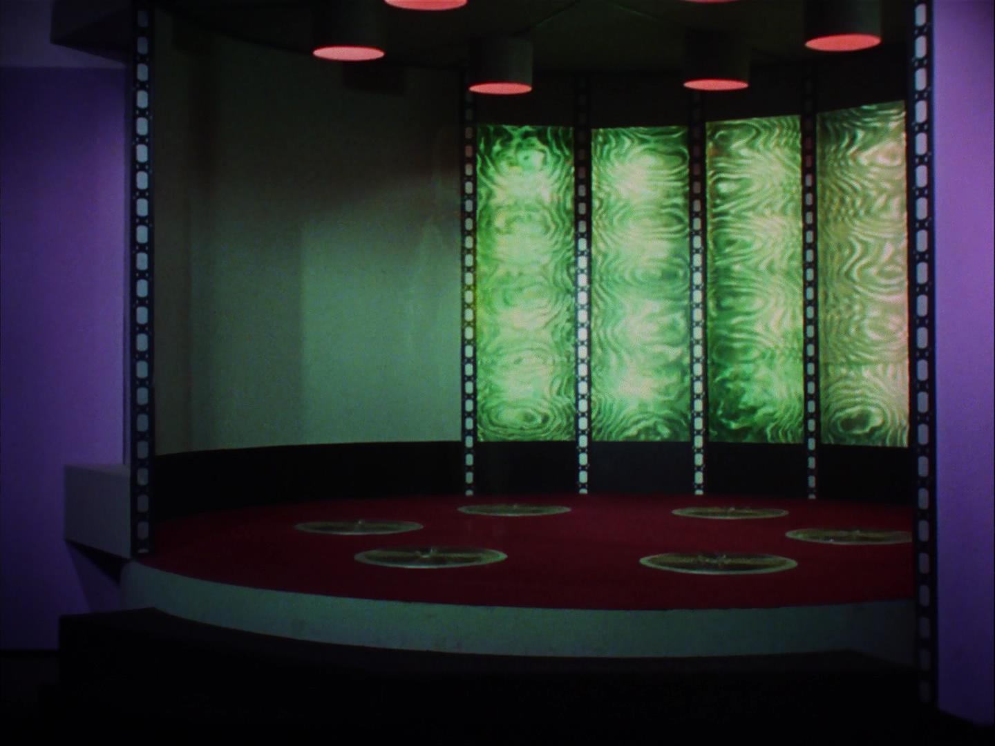 ariane179254_StarTrek_3x09_TheTholianWeb_3218.jpg