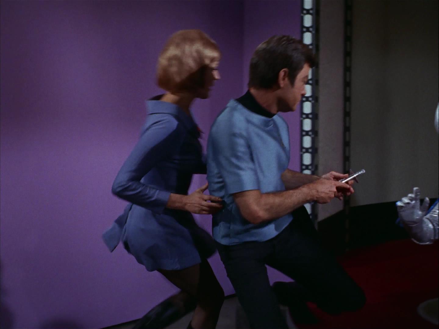 ariane179254_StarTrek_3x09_TheTholianWeb_3240.jpg