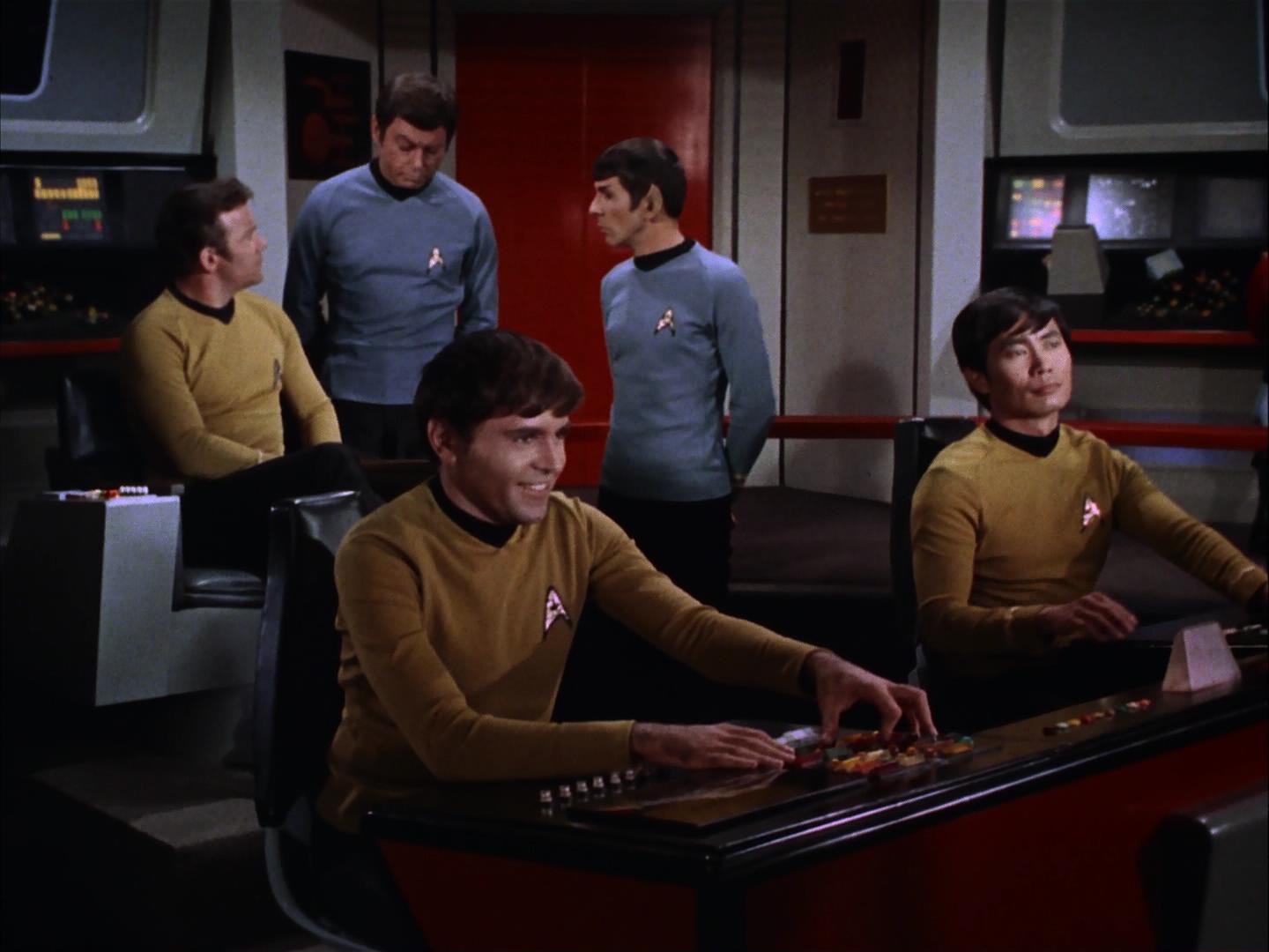 ariane179254_StarTrek_3x09_TheTholianWeb_3364.jpg