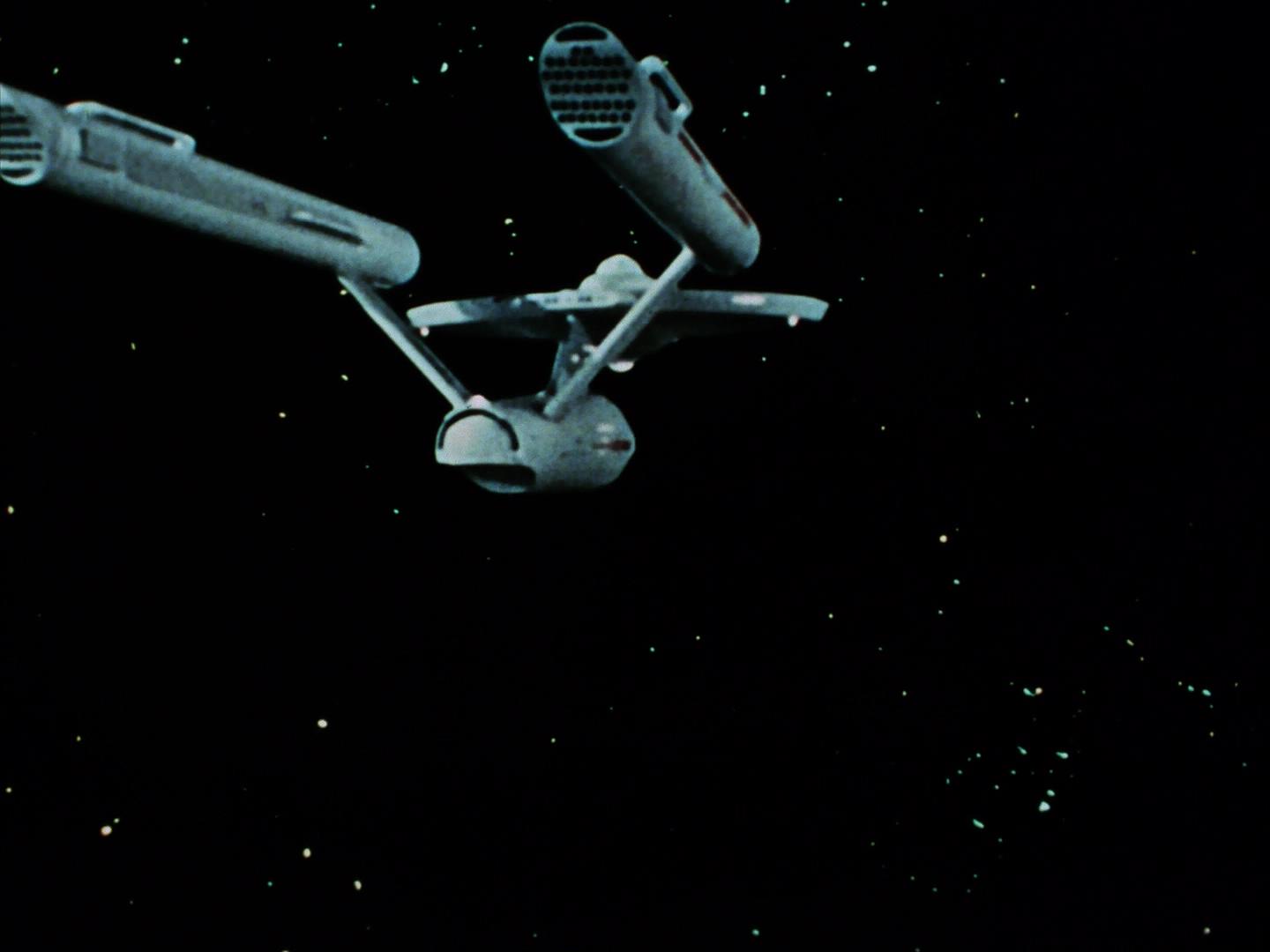 ariane179254_StarTrek_3x09_TheTholianWeb_3383.jpg
