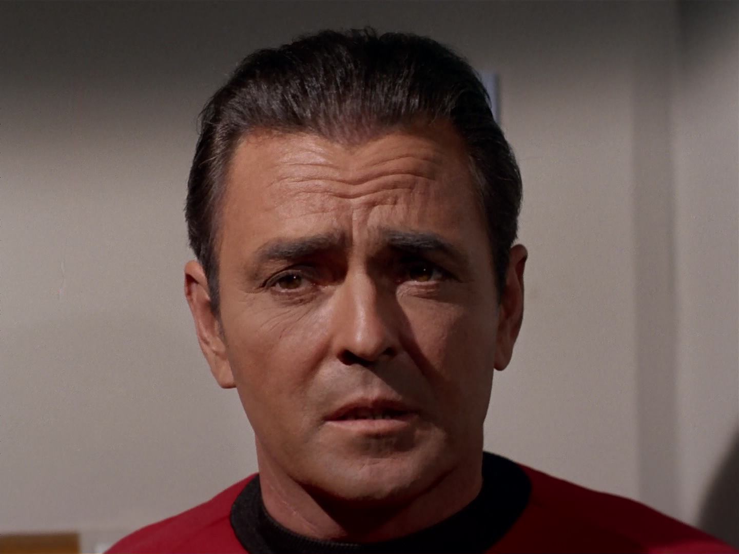 ariane179254_StarTrek_3x13_ElaanOfTroyius_0032.jpg