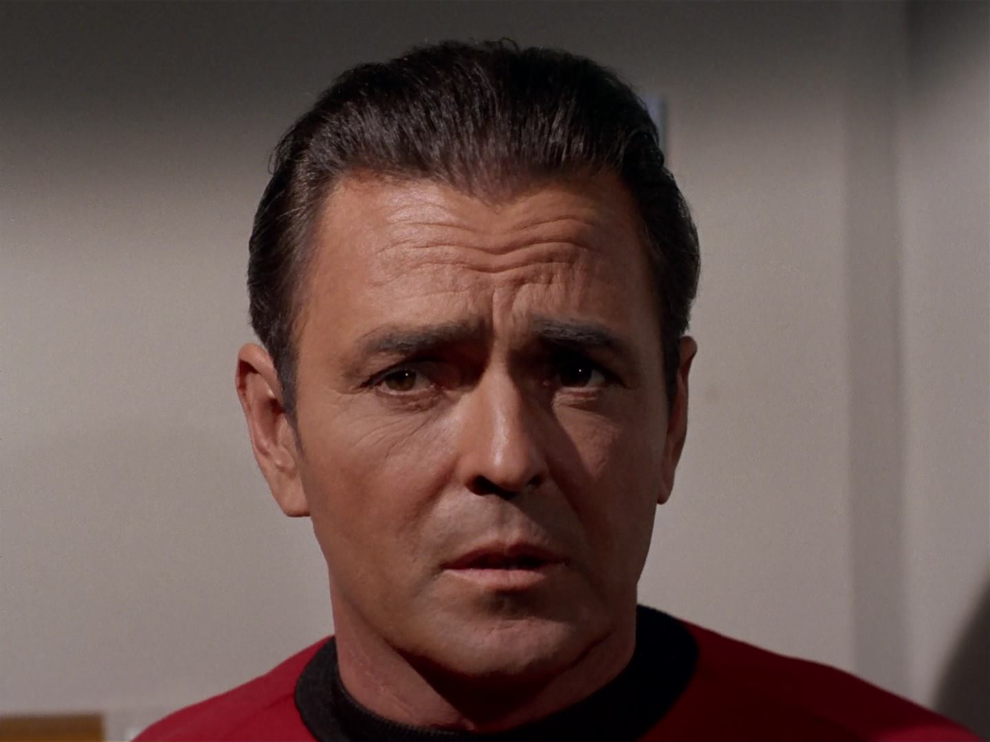 ariane179254_StarTrek_3x13_ElaanOfTroyius_0033.jpg