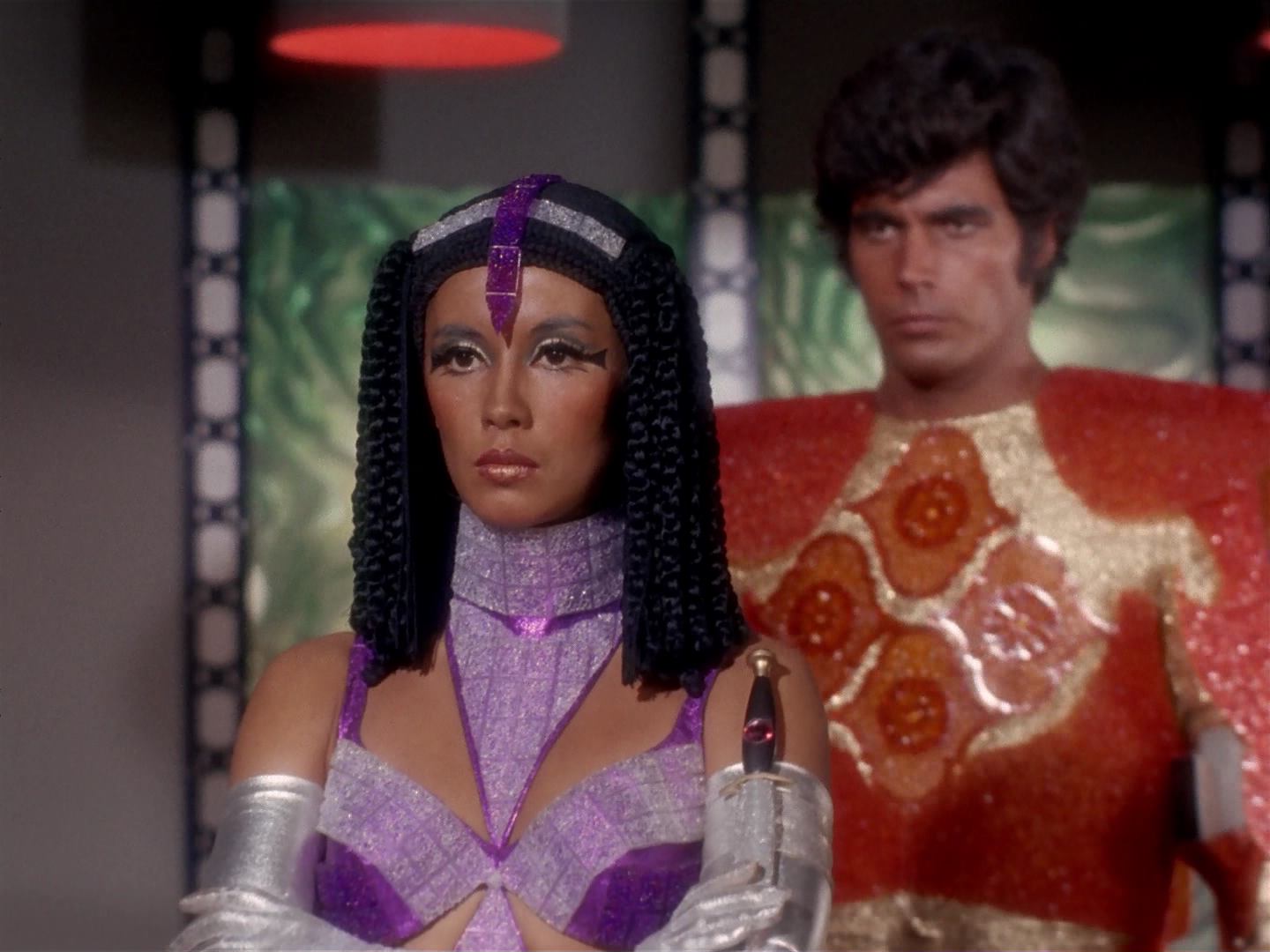 ariane179254_StarTrek_3x13_ElaanOfTroyius_0319.jpg