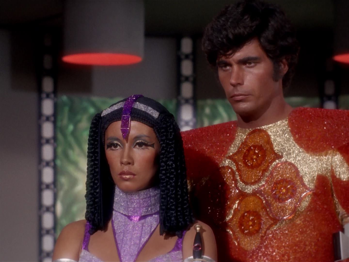 ariane179254_StarTrek_3x13_ElaanOfTroyius_0327.jpg