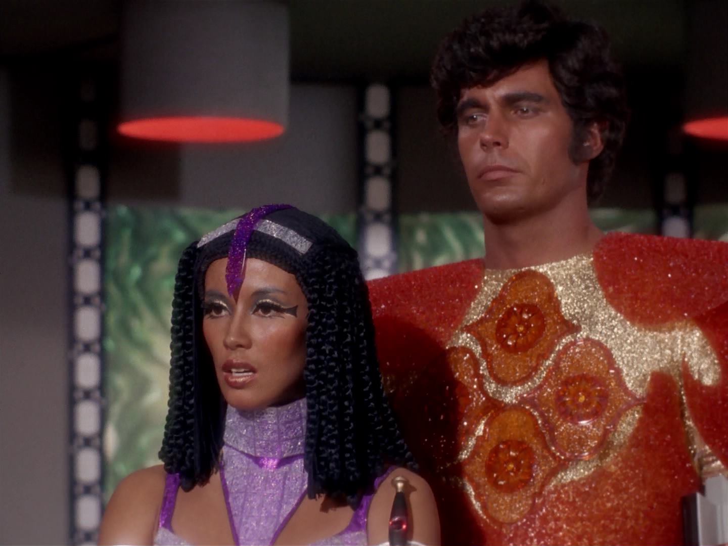 ariane179254_StarTrek_3x13_ElaanOfTroyius_0346.jpg