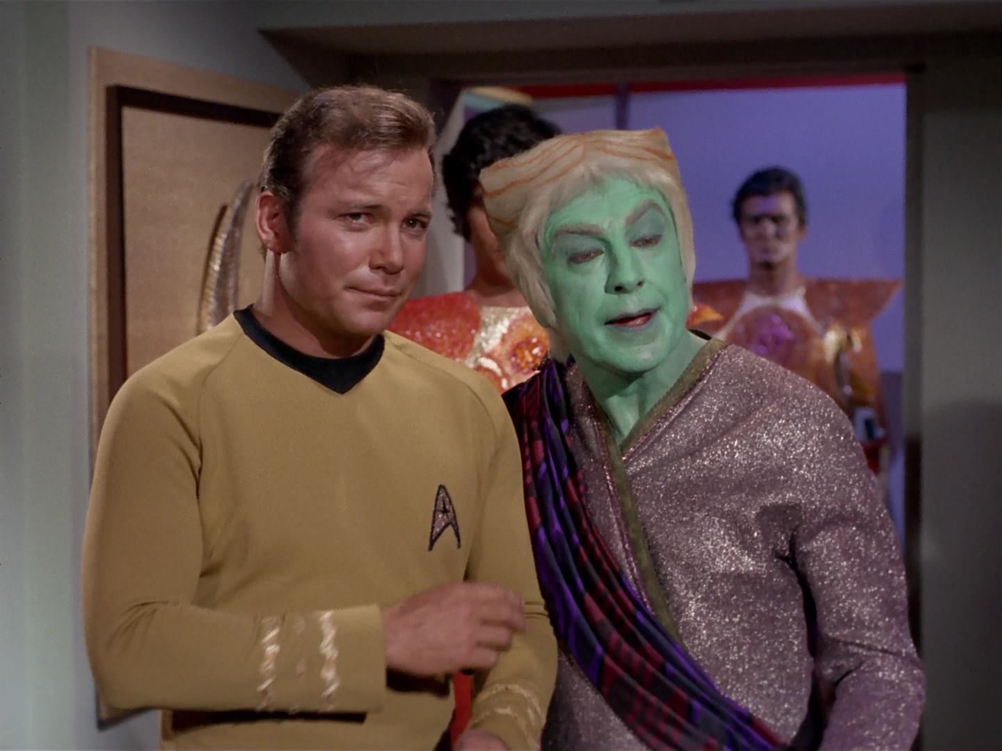 ariane179254_StarTrek_3x13_ElaanOfTroyius_0603.jpg