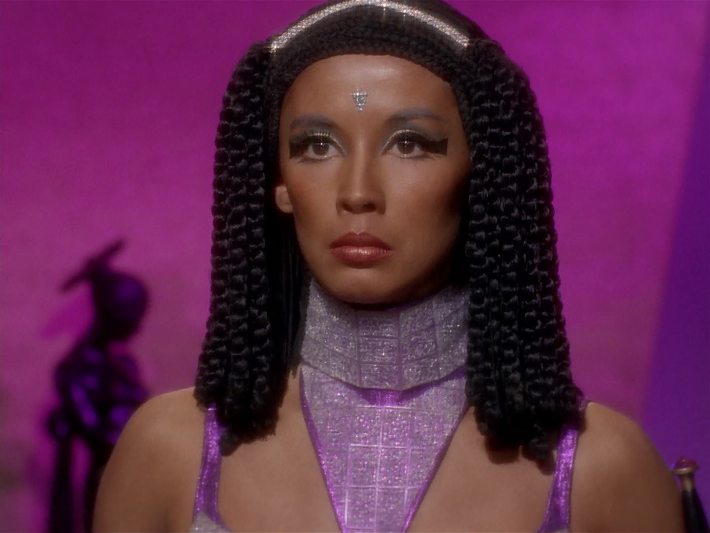 ariane179254_StarTrek_3x13_ElaanOfTroyius_0625.jpg