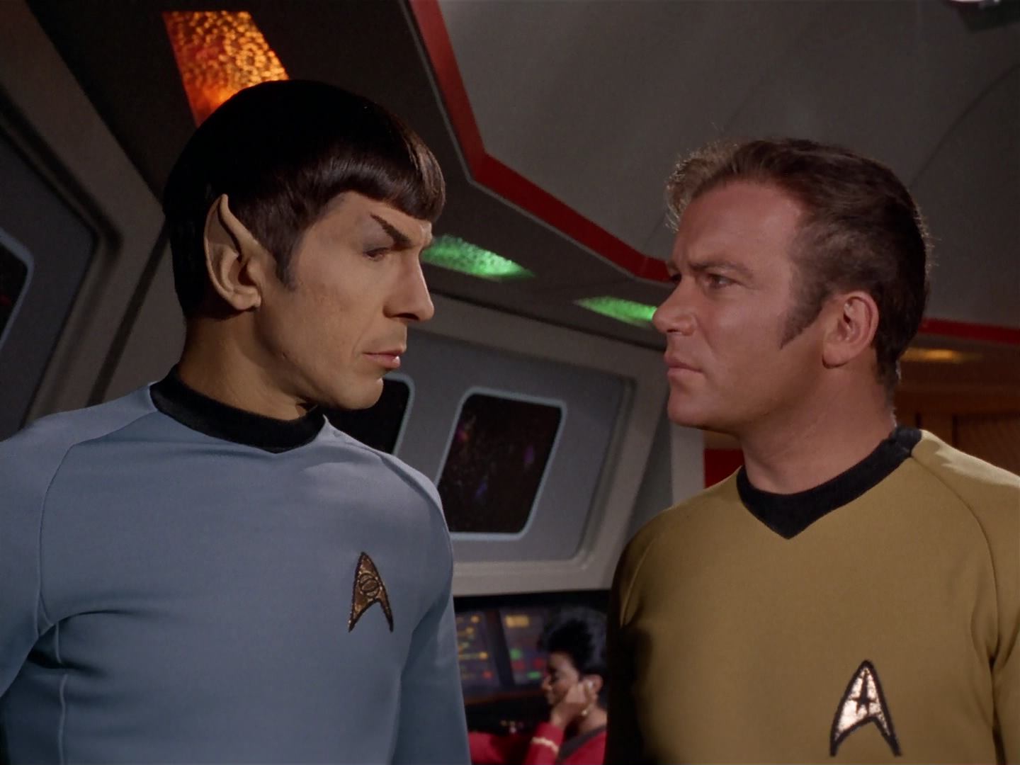 ariane179254_StarTrek_3x13_ElaanOfTroyius_0773.jpg