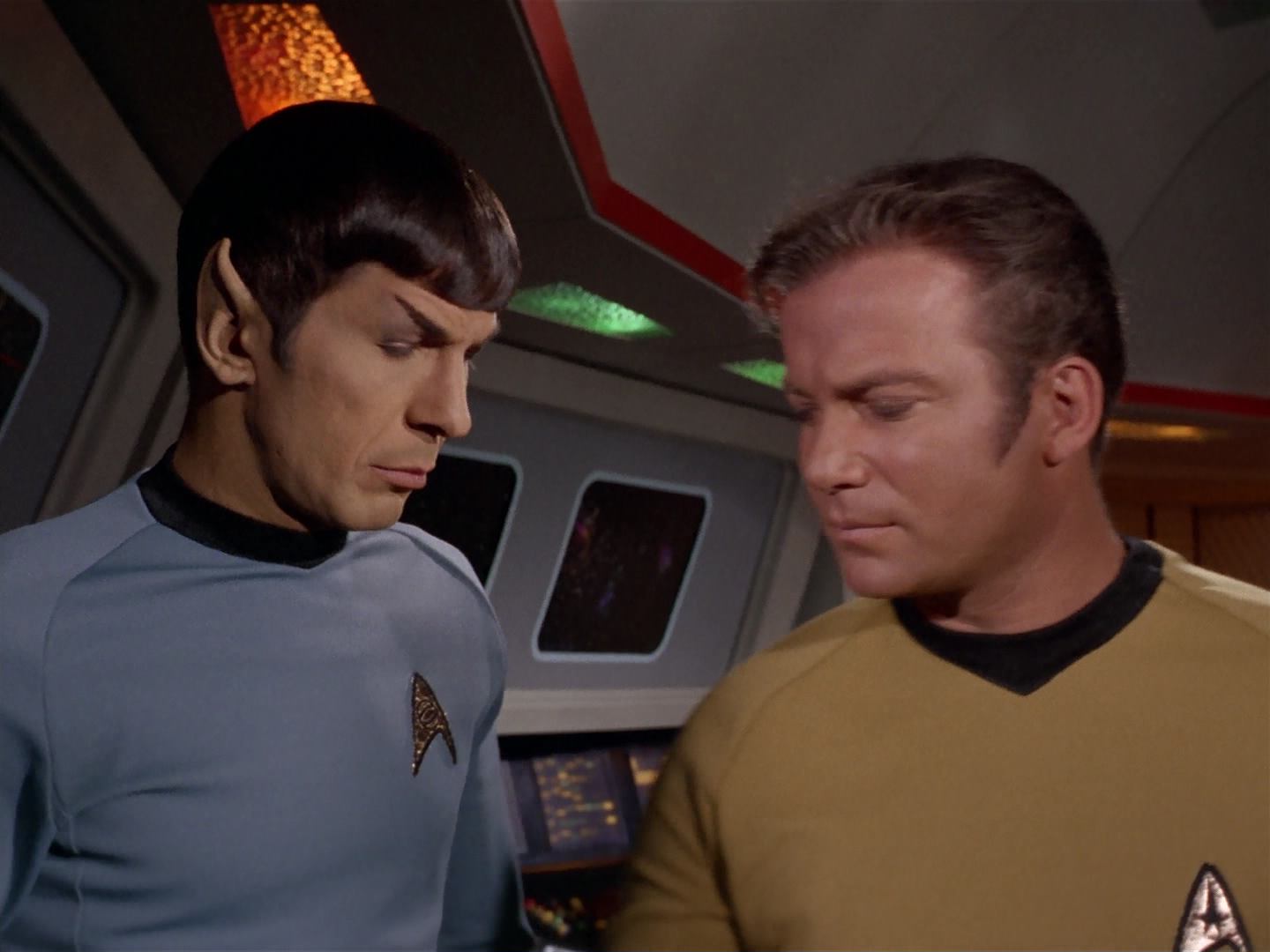 ariane179254_StarTrek_3x13_ElaanOfTroyius_0788.jpg