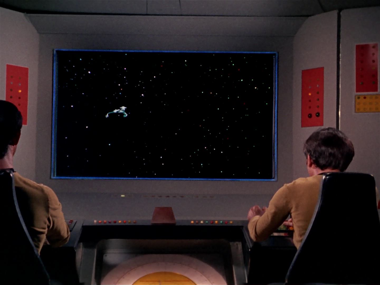 ariane179254_StarTrek_3x13_ElaanOfTroyius_2203.jpg