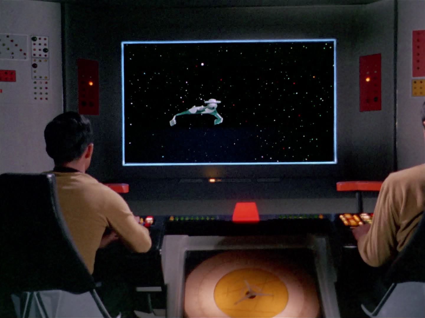 ariane179254_StarTrek_3x13_ElaanOfTroyius_2248.jpg