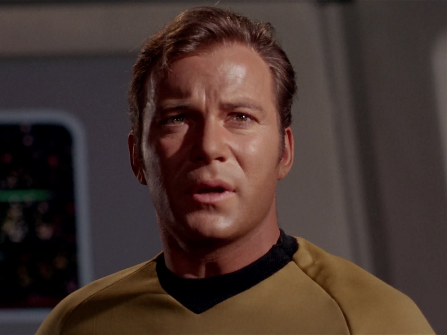 ariane179254_StarTrek_3x13_ElaanOfTroyius_2313.jpg