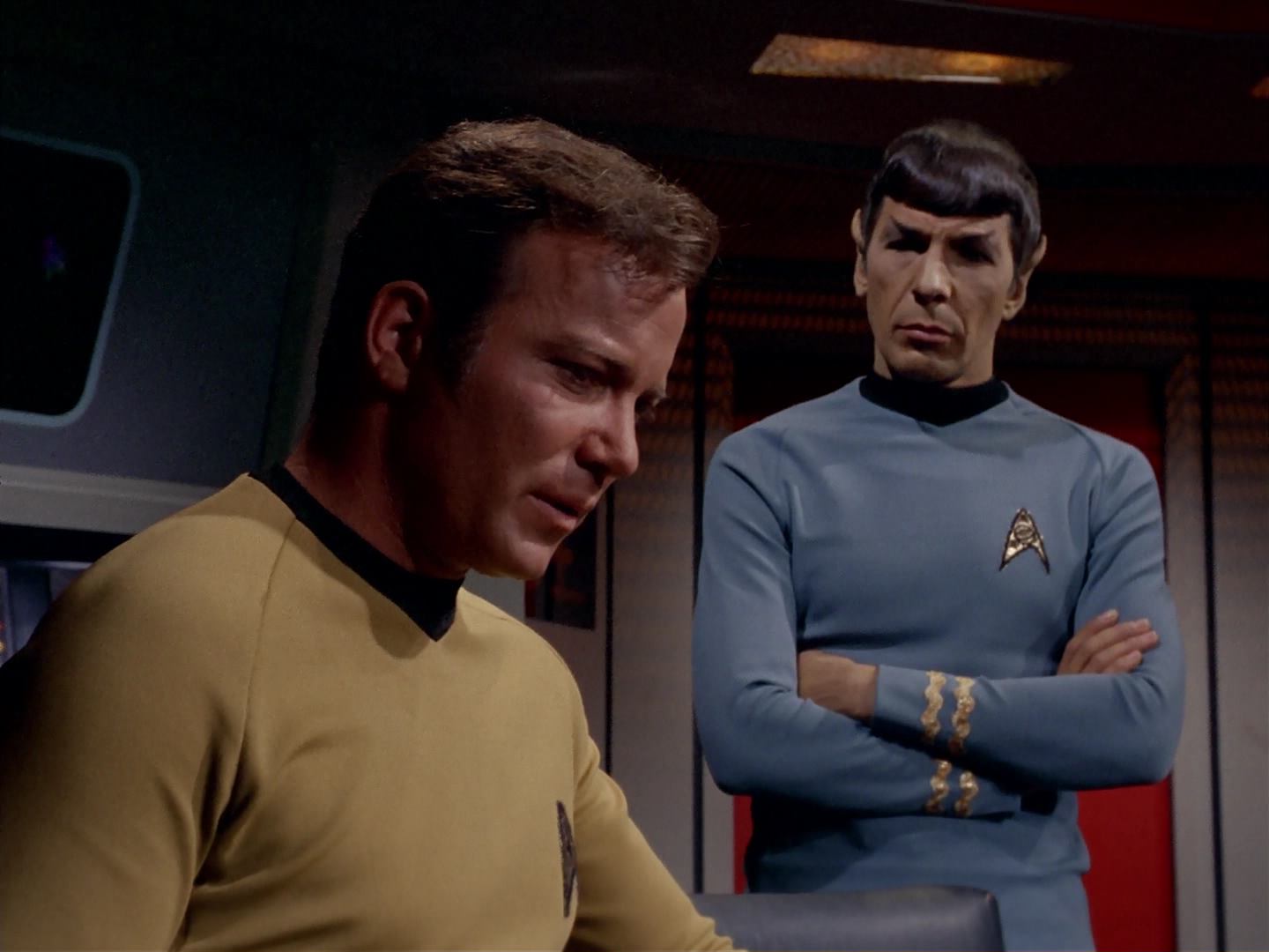 ariane179254_StarTrek_3x13_ElaanOfTroyius_2574.jpg