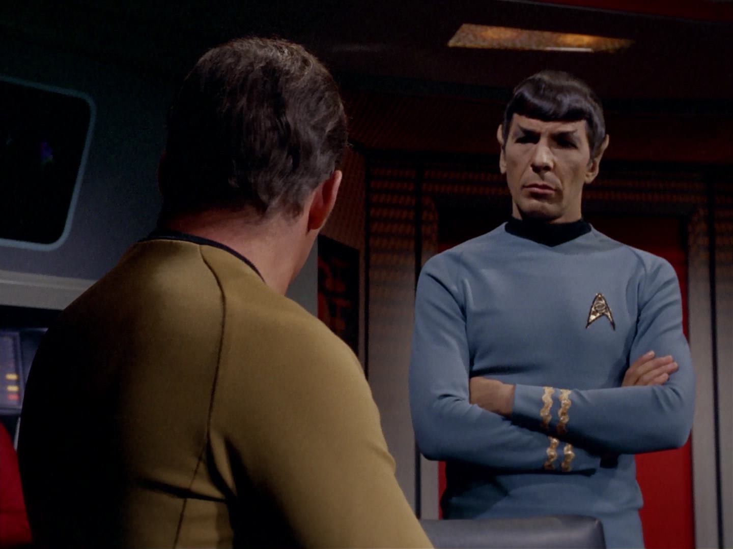 ariane179254_StarTrek_3x13_ElaanOfTroyius_2577.jpg