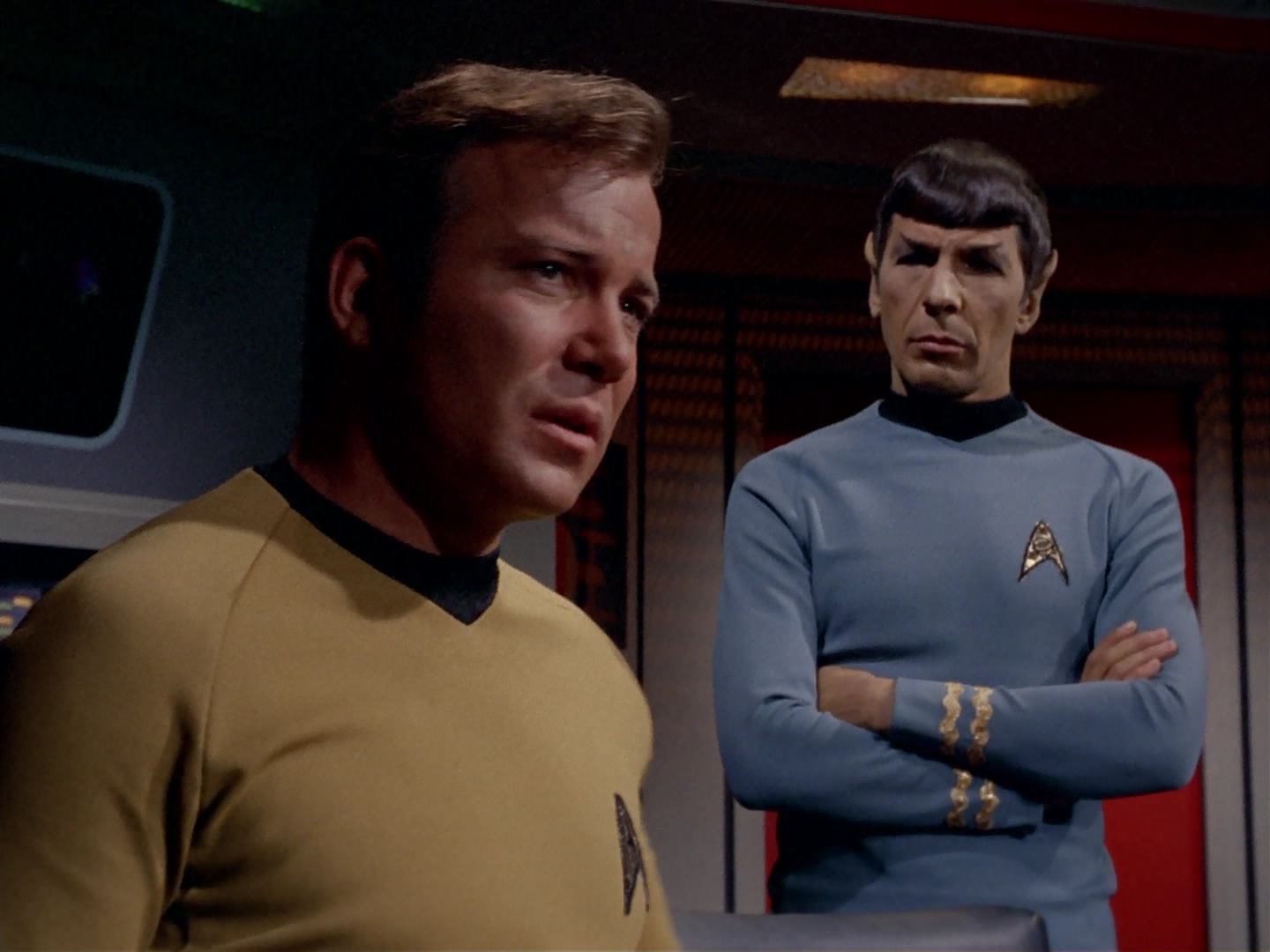 ariane179254_StarTrek_3x13_ElaanOfTroyius_2578.jpg