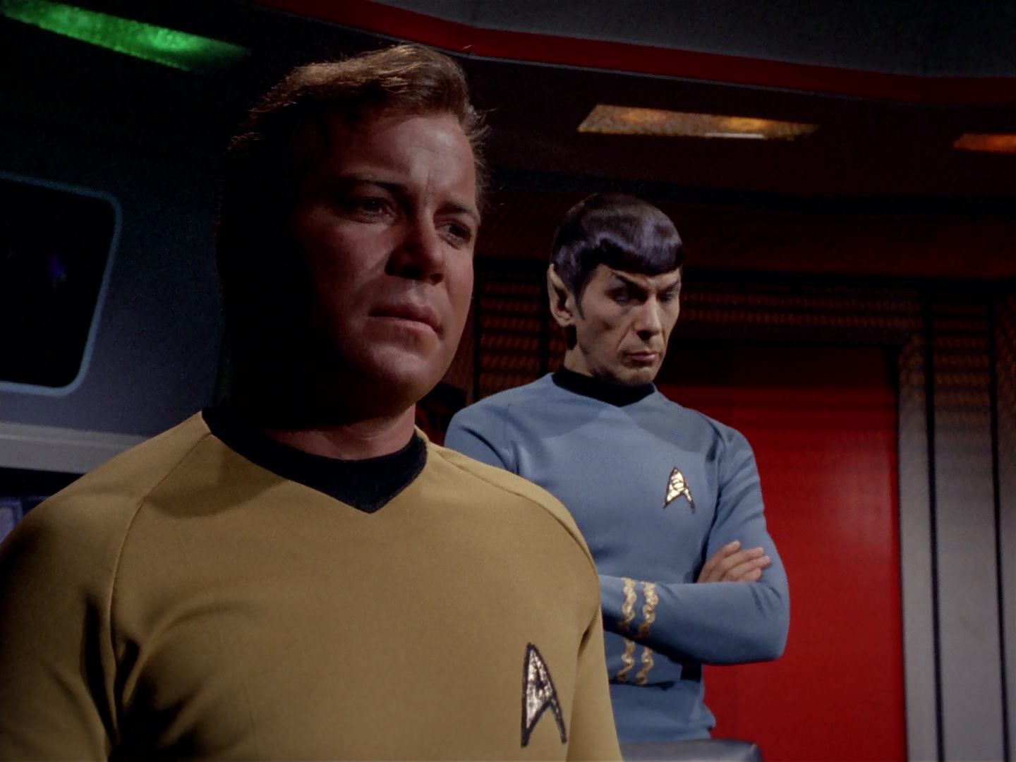ariane179254_StarTrek_3x13_ElaanOfTroyius_2610.jpg
