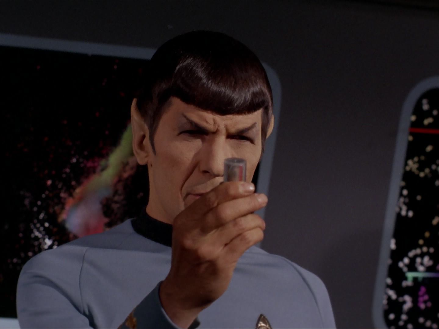 ariane179254_StarTrek_3x13_ElaanOfTroyius_2729.jpg