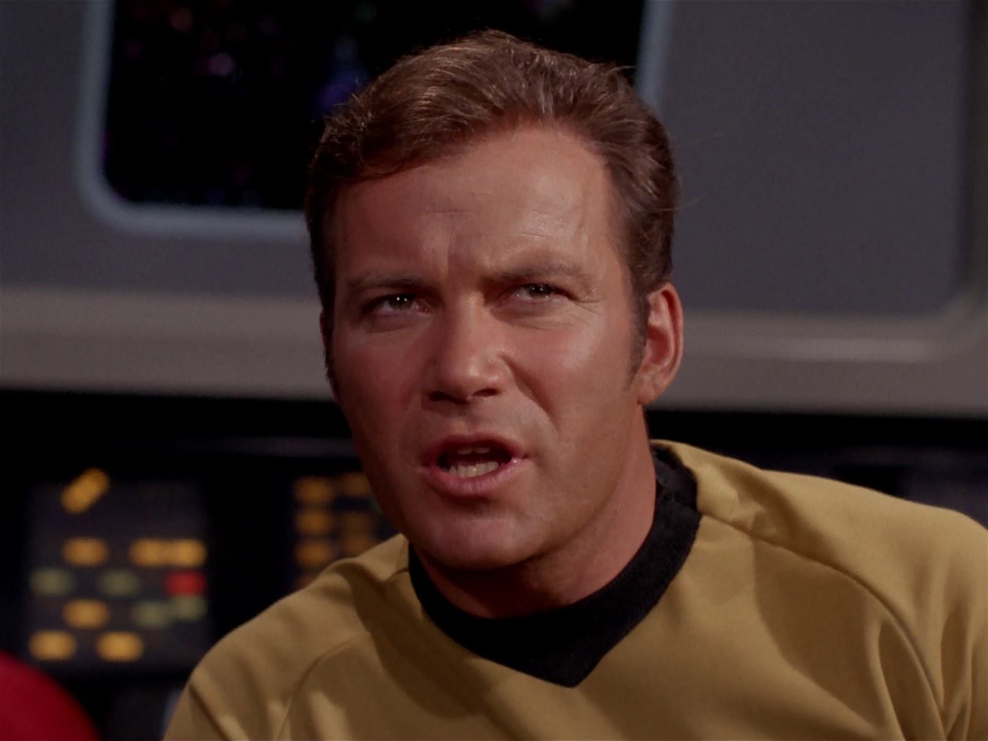 ariane179254_StarTrek_3x13_ElaanOfTroyius_2865.jpg
