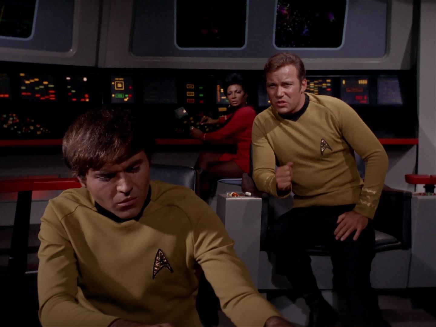 ariane179254_StarTrek_3x13_ElaanOfTroyius_2917.jpg