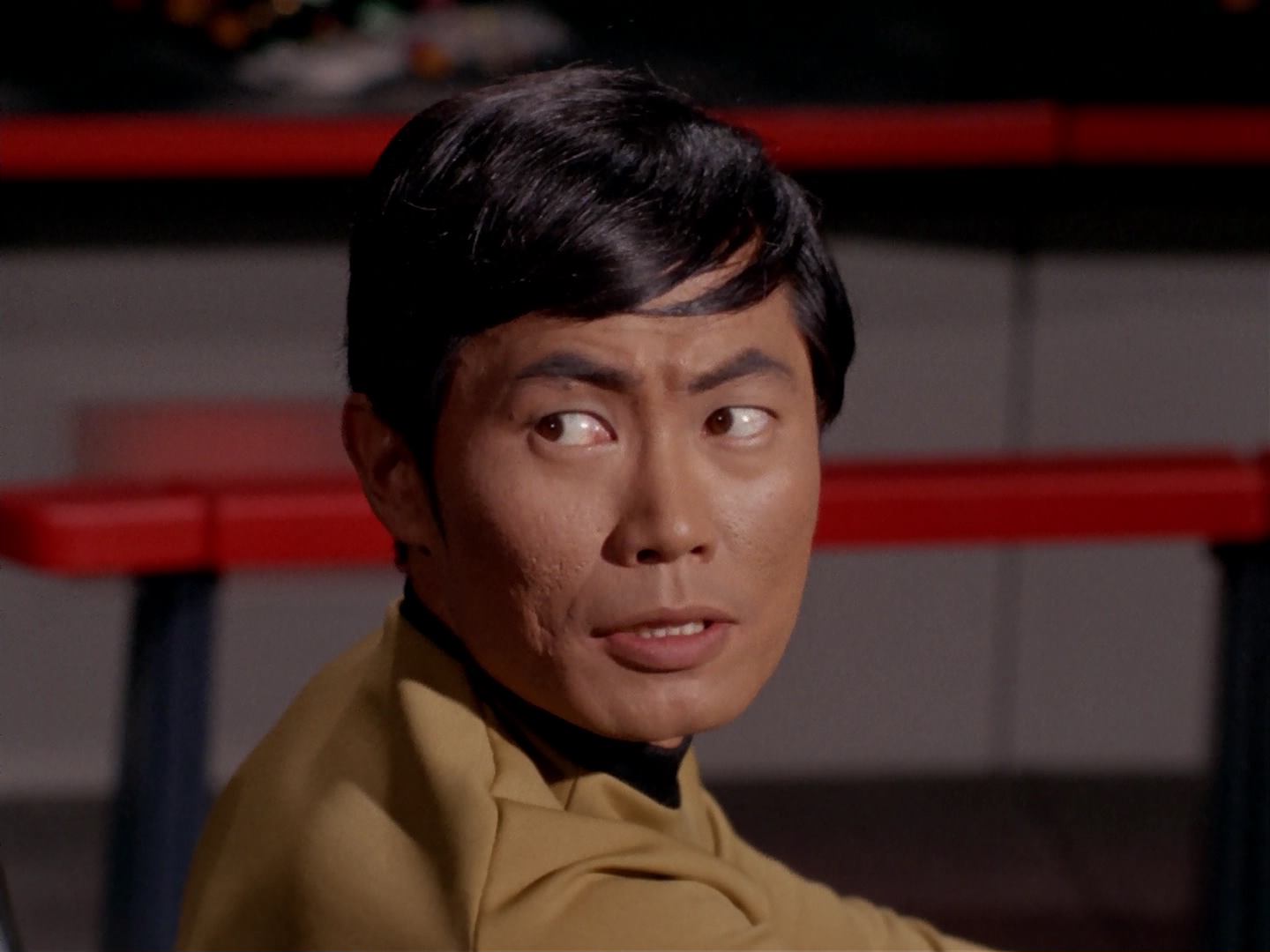 ariane179254_StarTrek_3x13_ElaanOfTroyius_2929.jpg
