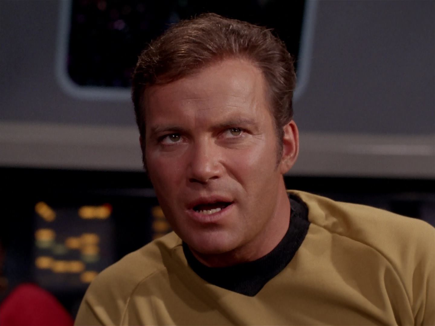 ariane179254_StarTrek_3x13_ElaanOfTroyius_2960.jpg
