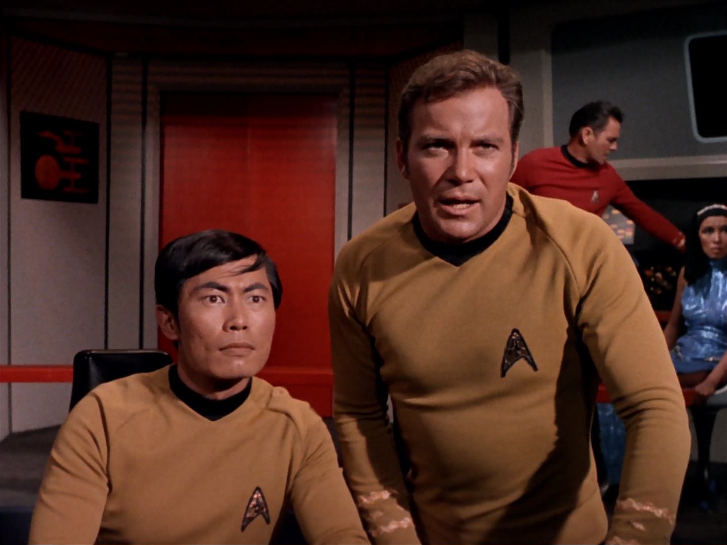 ariane179254_StarTrek_3x13_ElaanOfTroyius_3034.jpg