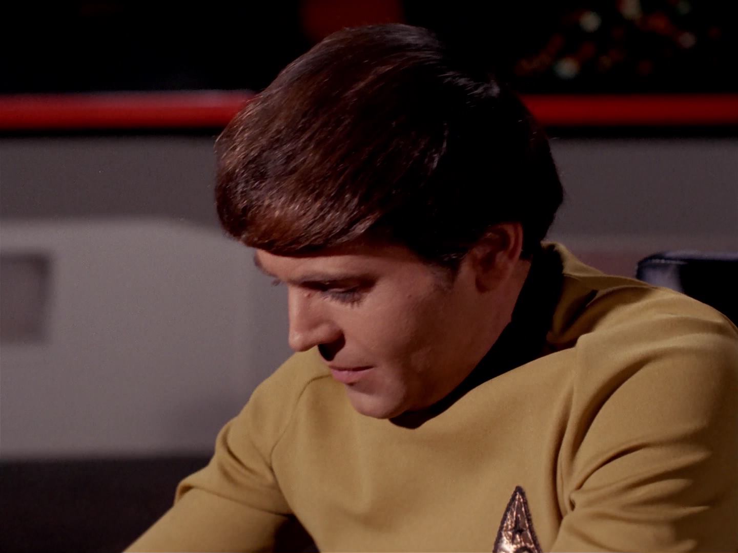 ariane179254_StarTrek_3x13_ElaanOfTroyius_3050.jpg