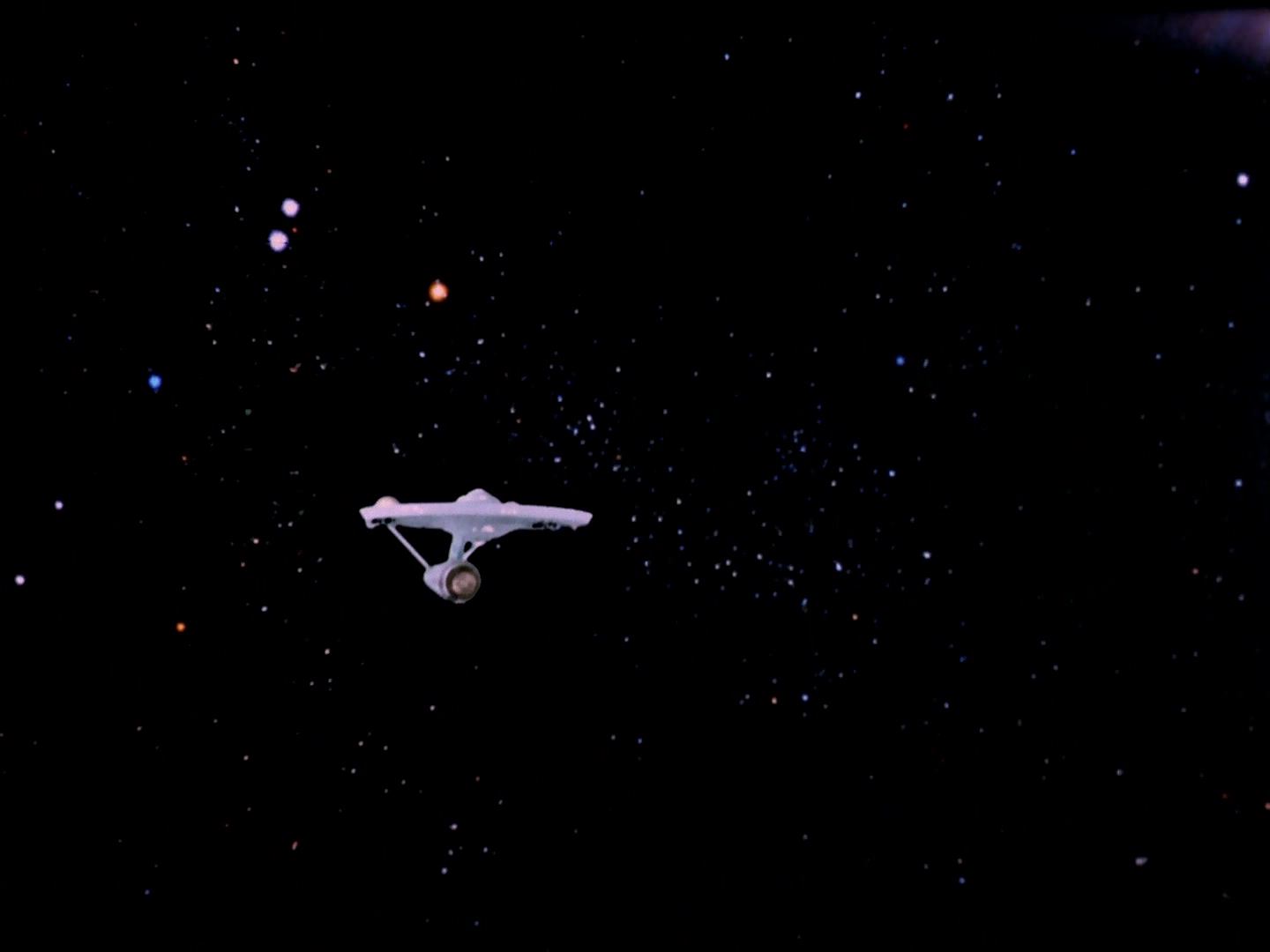 ariane179254_StarTrek_3x13_ElaanOfTroyius_3101.jpg