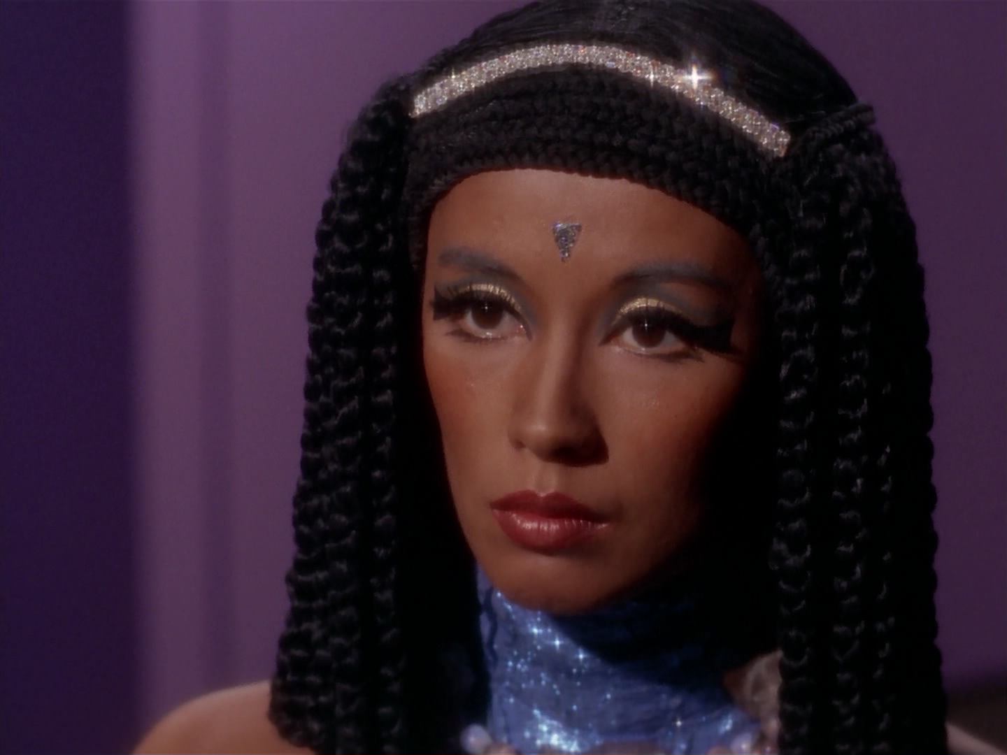 ariane179254_StarTrek_3x13_ElaanOfTroyius_3150.jpg