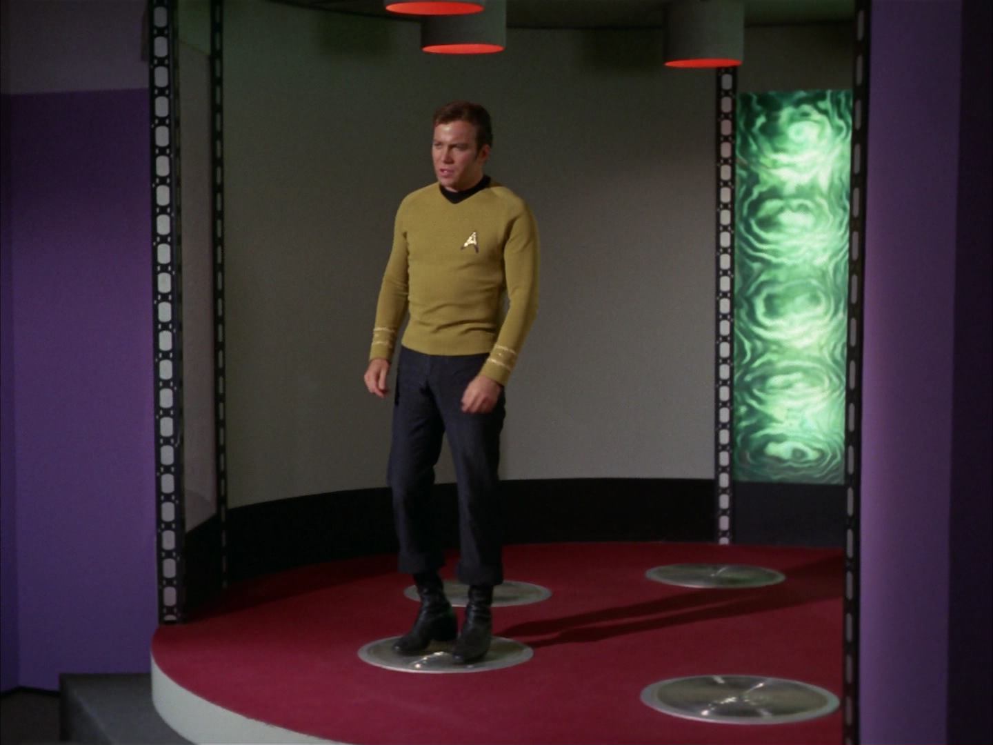 ariane179254_StarTrek_3x16_TheMarkOfGideon_0038.jpg