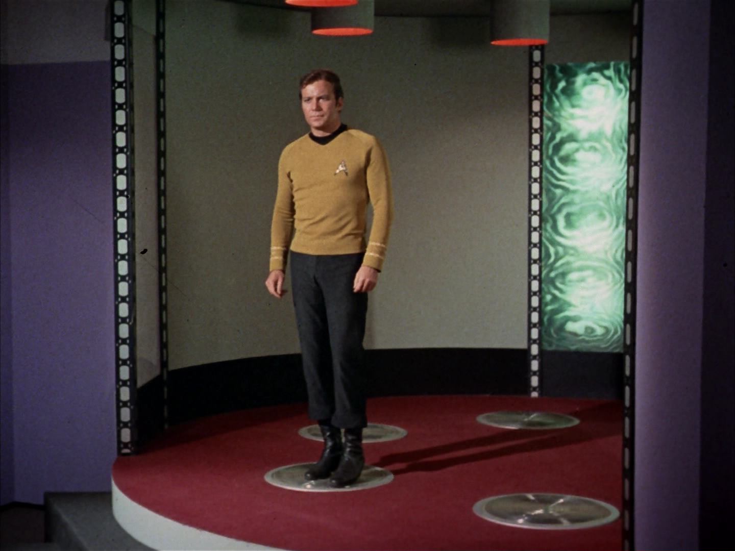 ariane179254_StarTrek_3x16_TheMarkOfGideon_0080.jpg