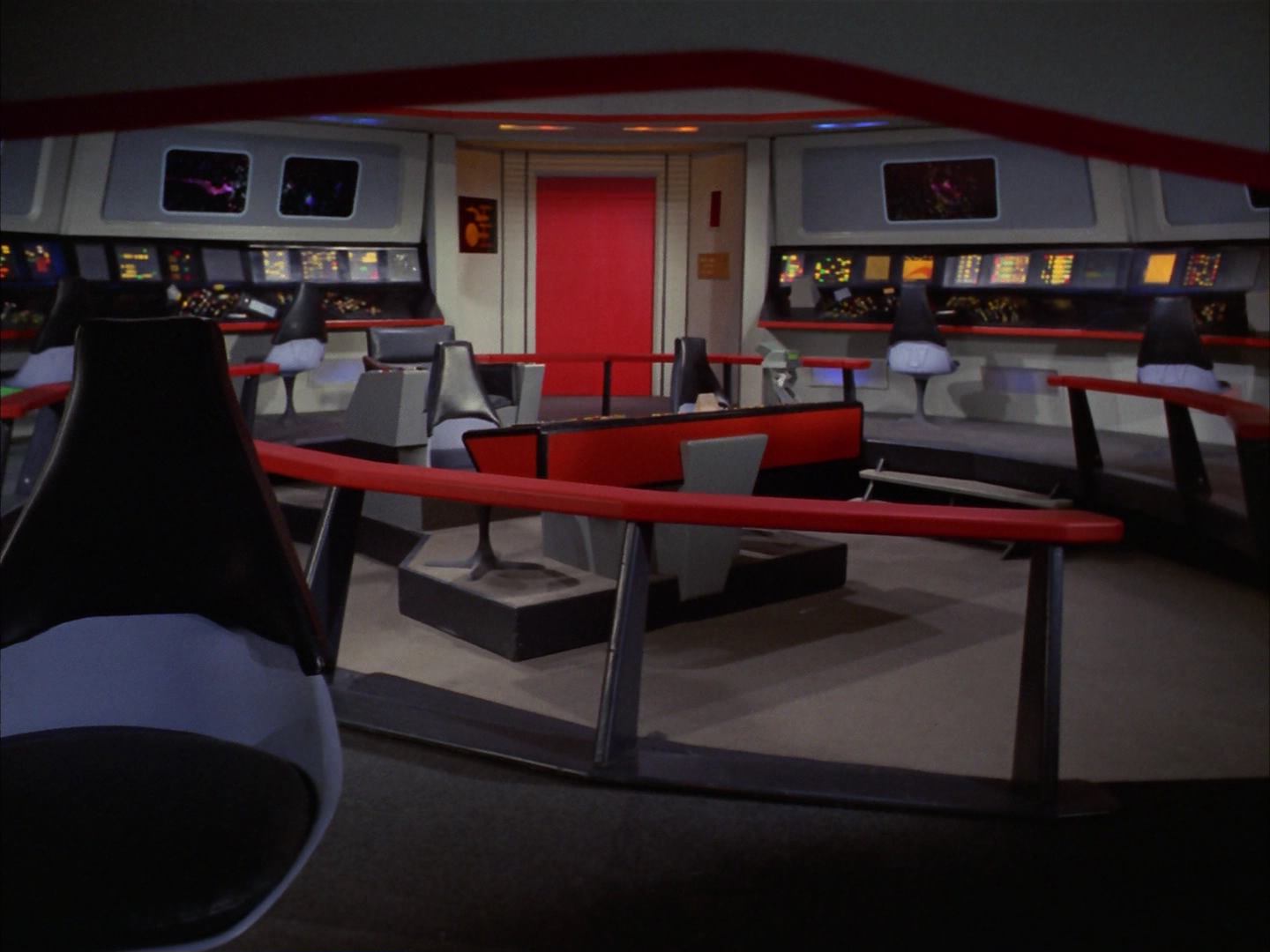 ariane179254_StarTrek_3x16_TheMarkOfGideon_0127.jpg
