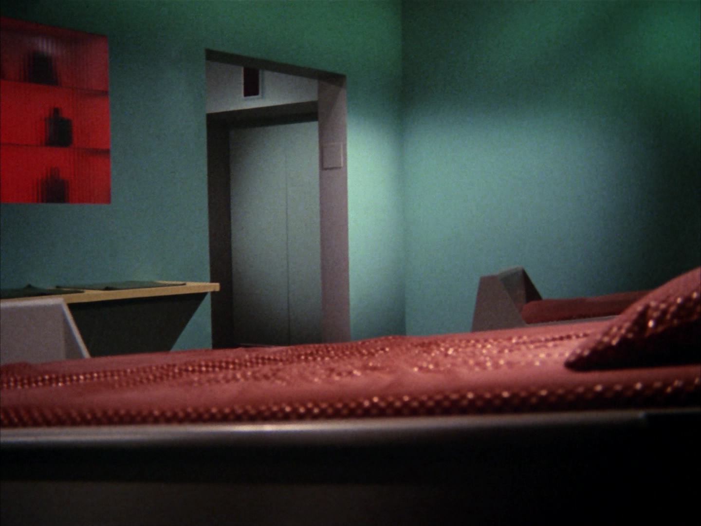 ariane179254_StarTrek_3x16_TheMarkOfGideon_0177.jpg