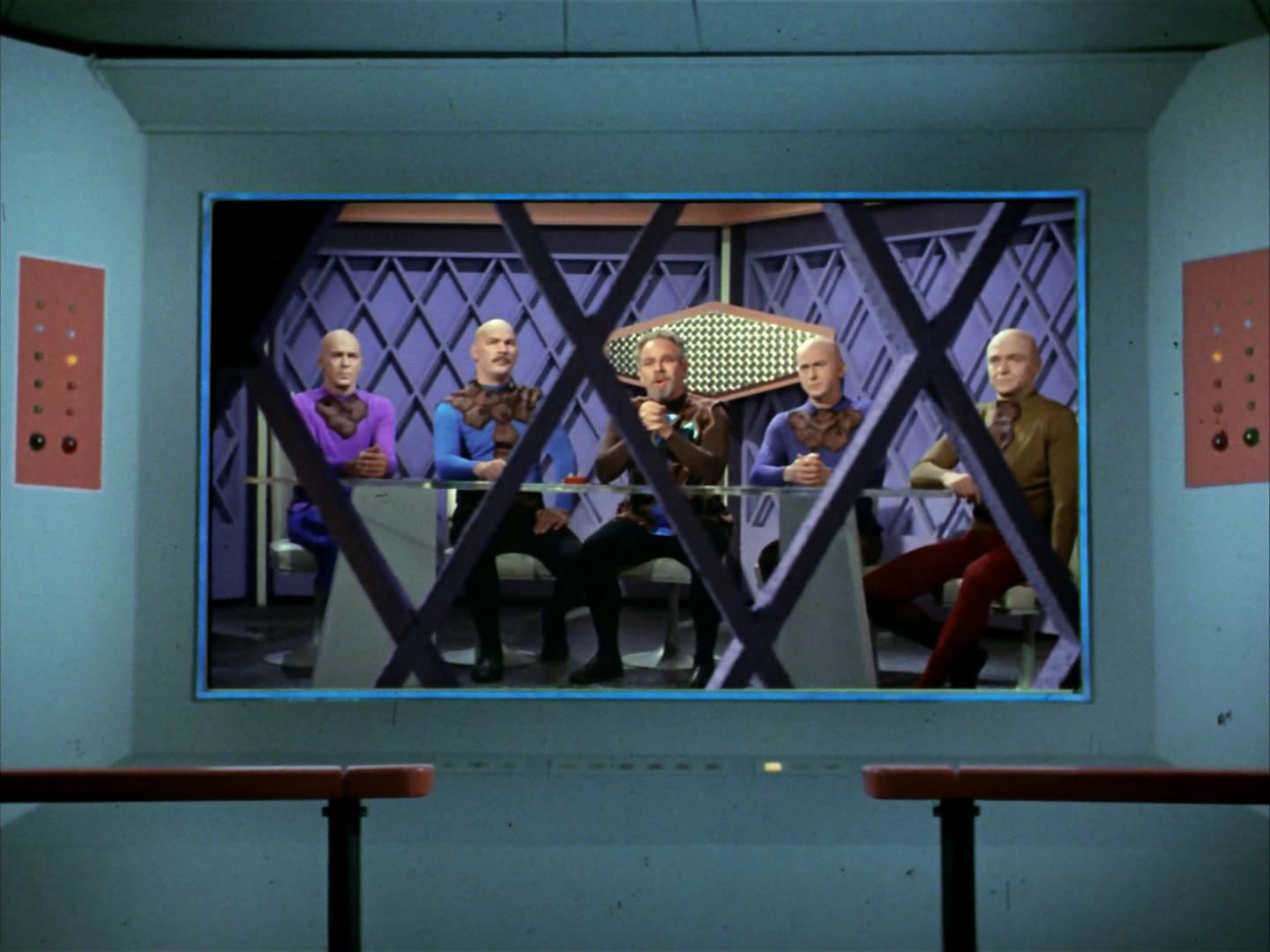 ariane179254_StarTrek_3x16_TheMarkOfGideon_0350.jpg
