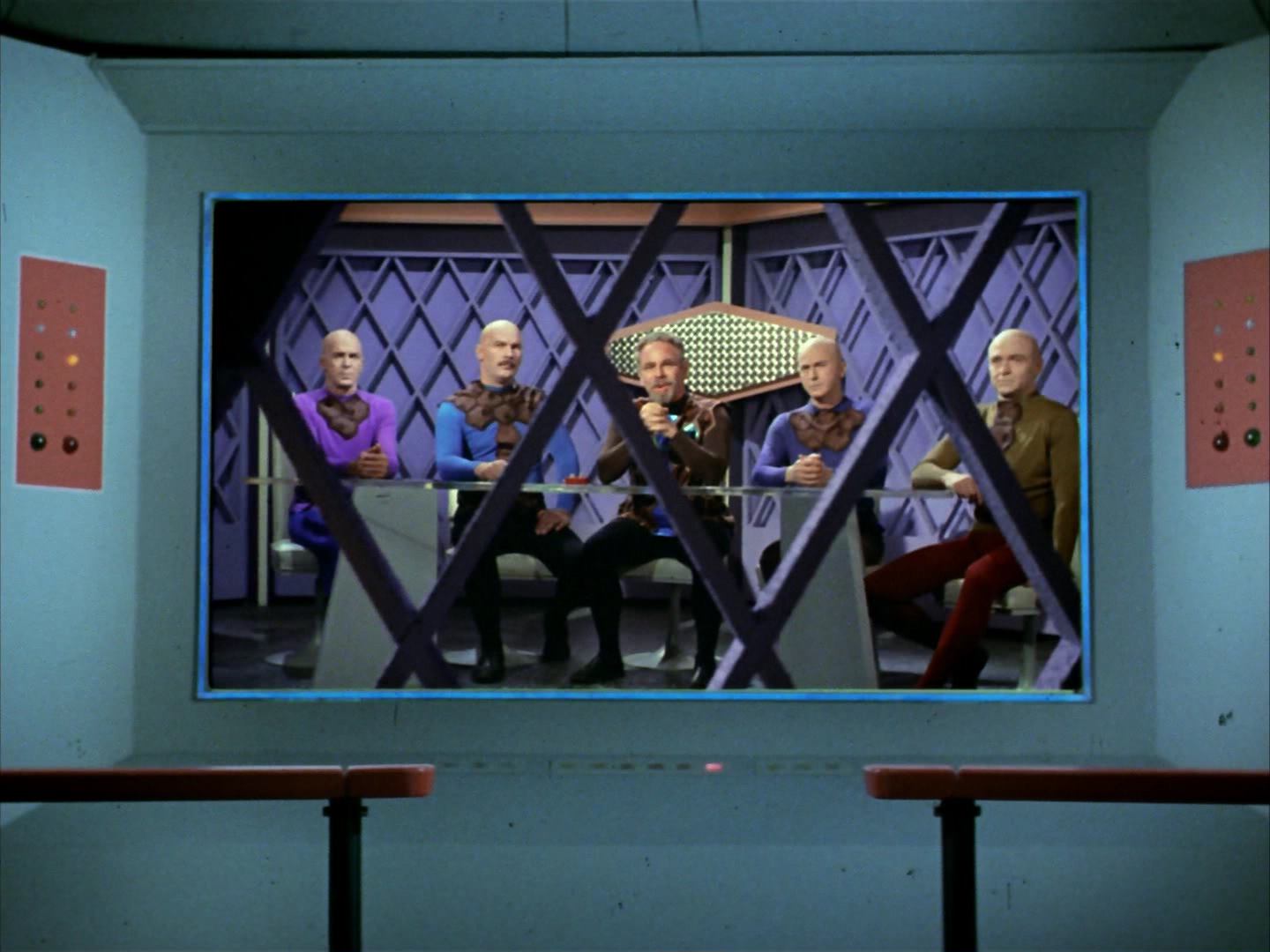 ariane179254_StarTrek_3x16_TheMarkOfGideon_0354.jpg