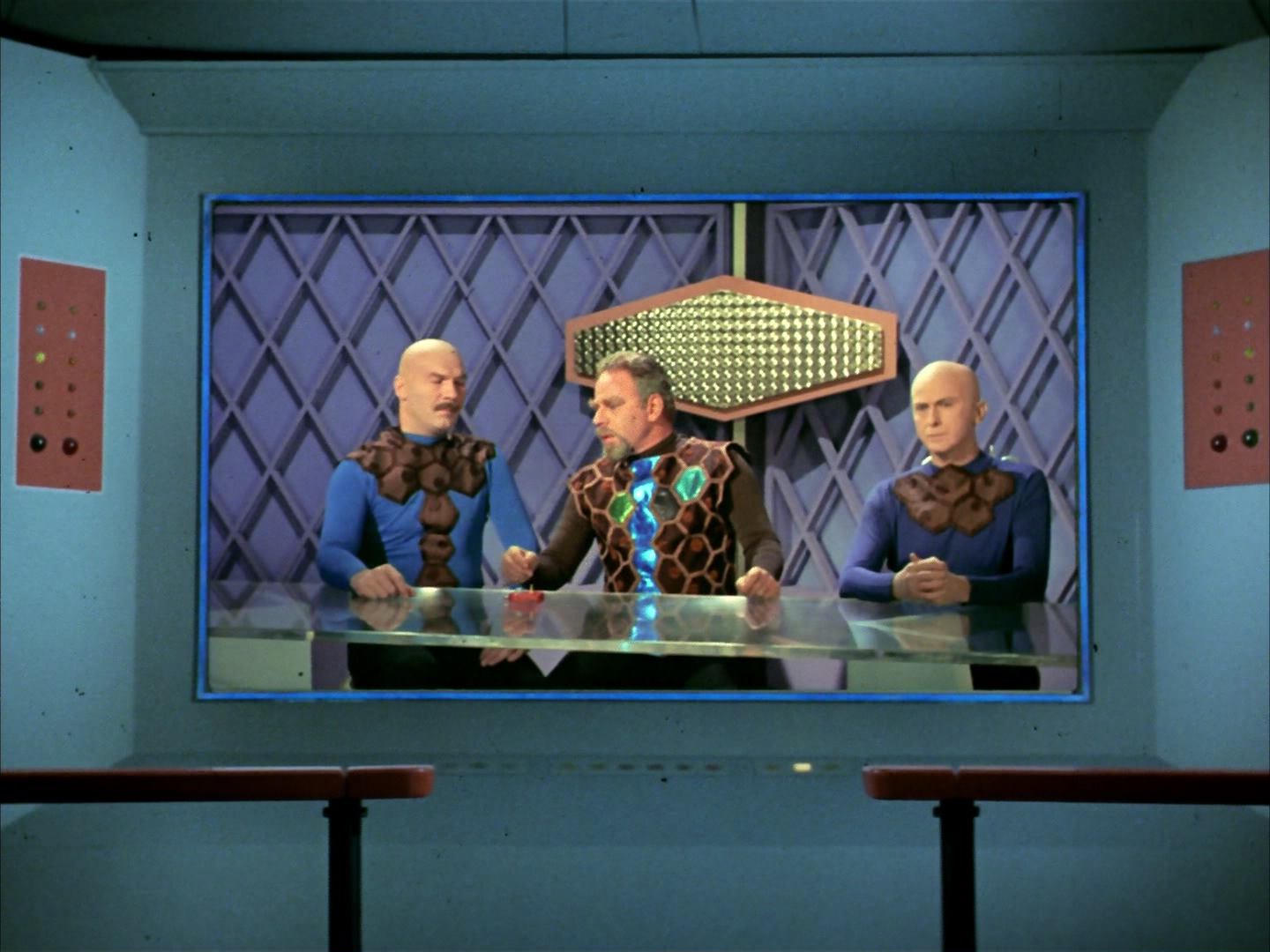 ariane179254_StarTrek_3x16_TheMarkOfGideon_0375.jpg