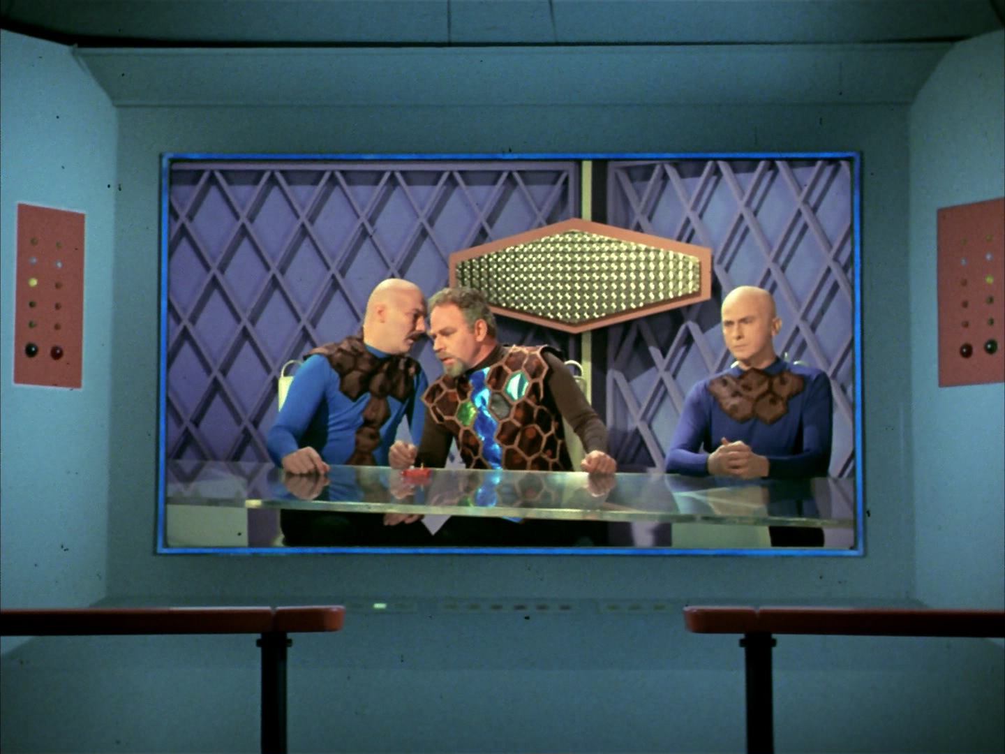 ariane179254_StarTrek_3x16_TheMarkOfGideon_0376.jpg