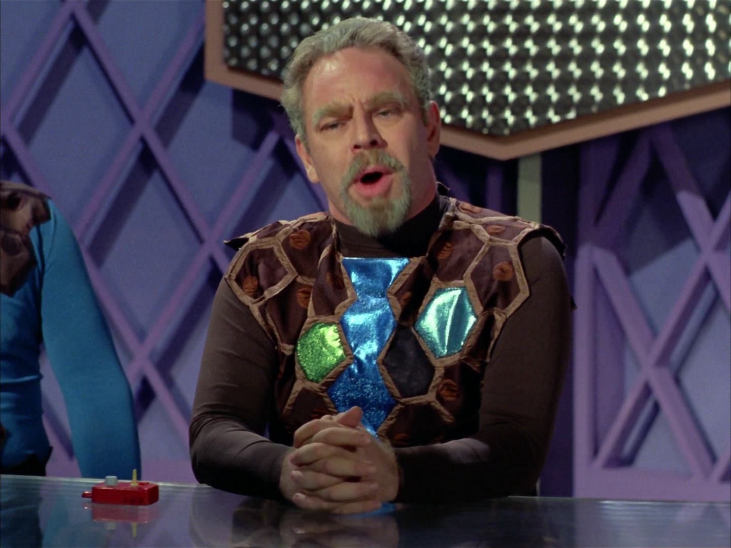 ariane179254_StarTrek_3x16_TheMarkOfGideon_0400.jpg