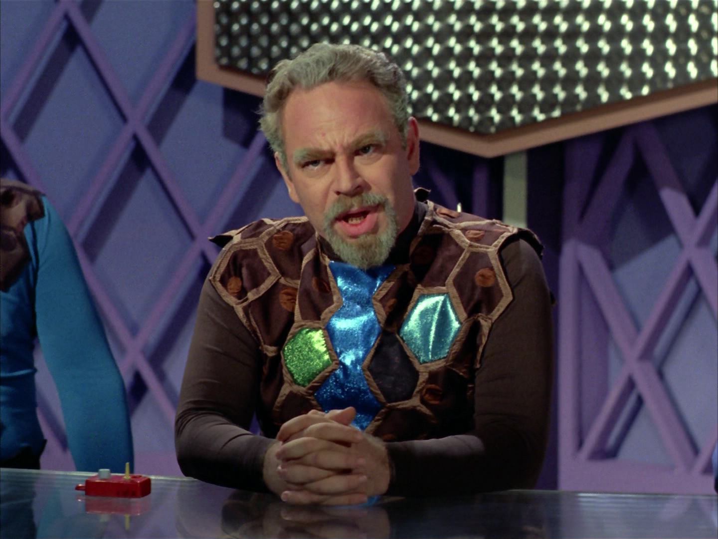 ariane179254_StarTrek_3x16_TheMarkOfGideon_0402.jpg