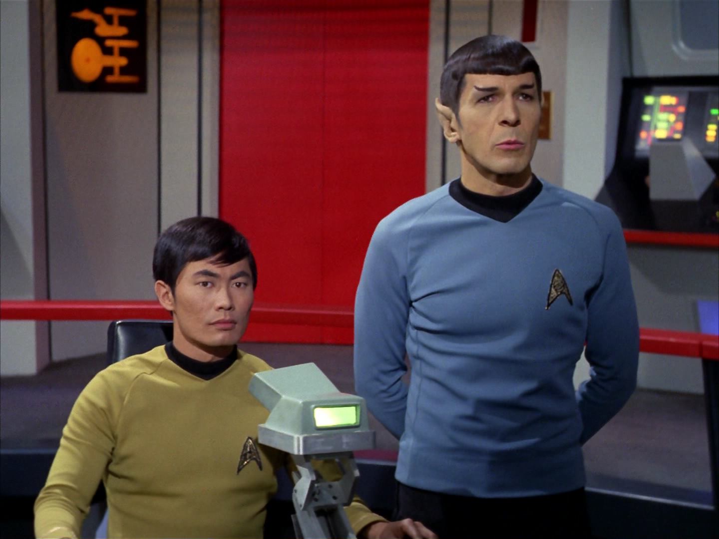 ariane179254_StarTrek_3x16_TheMarkOfGideon_0424.jpg