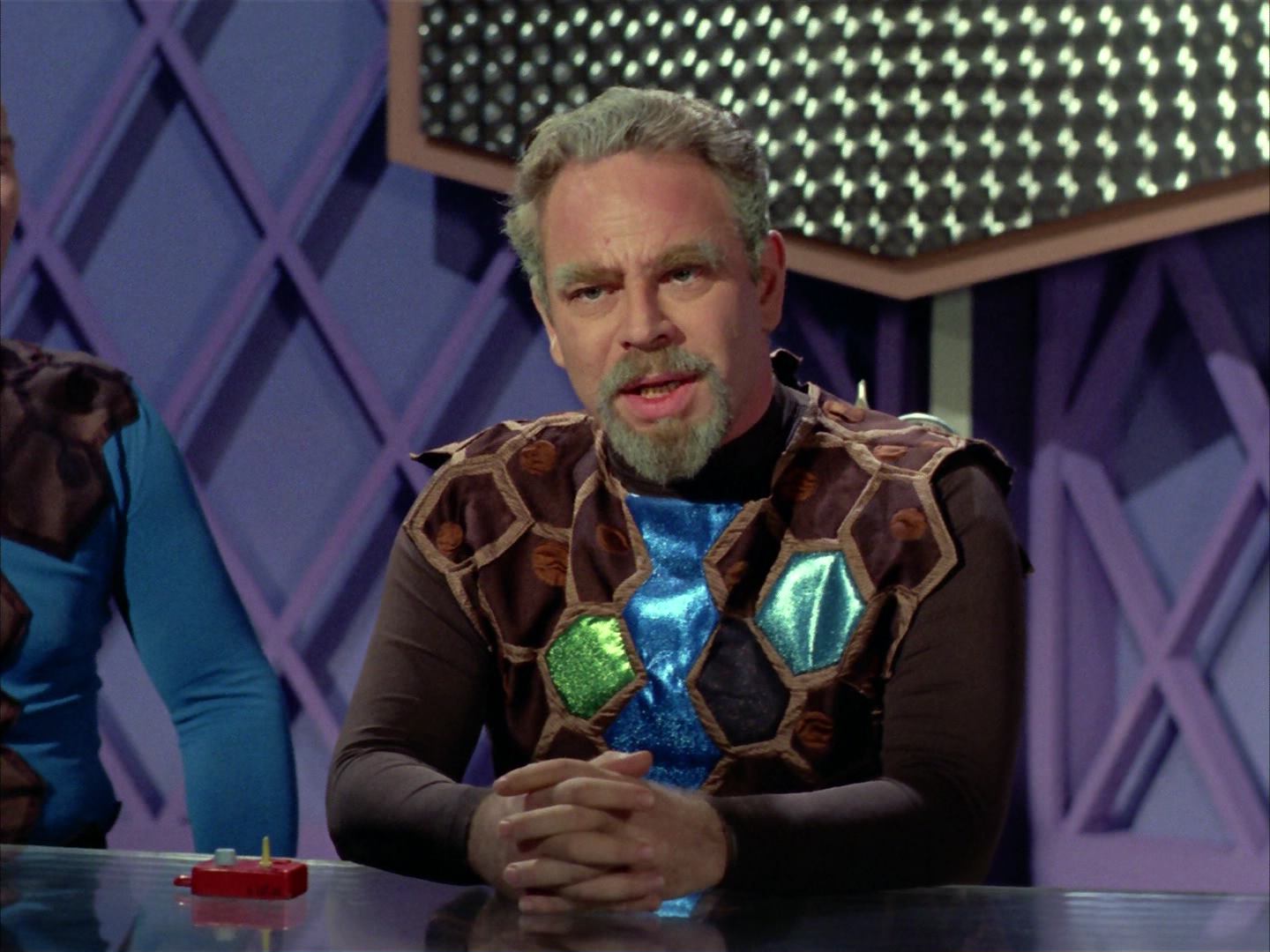ariane179254_StarTrek_3x16_TheMarkOfGideon_0449.jpg