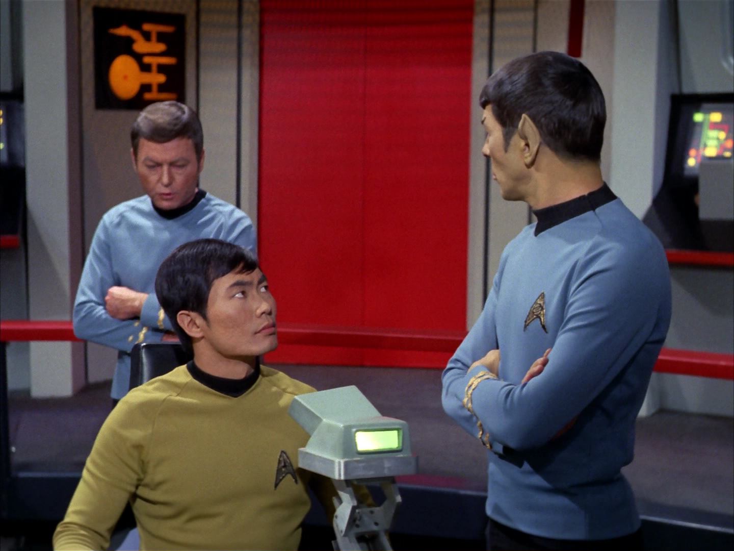 ariane179254_StarTrek_3x16_TheMarkOfGideon_0496.jpg