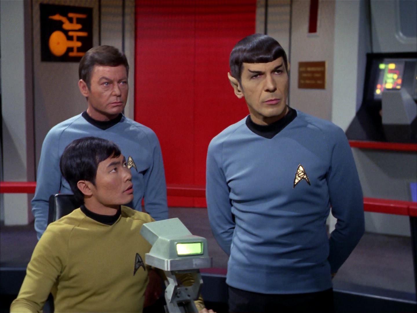 ariane179254_StarTrek_3x16_TheMarkOfGideon_0554.jpg