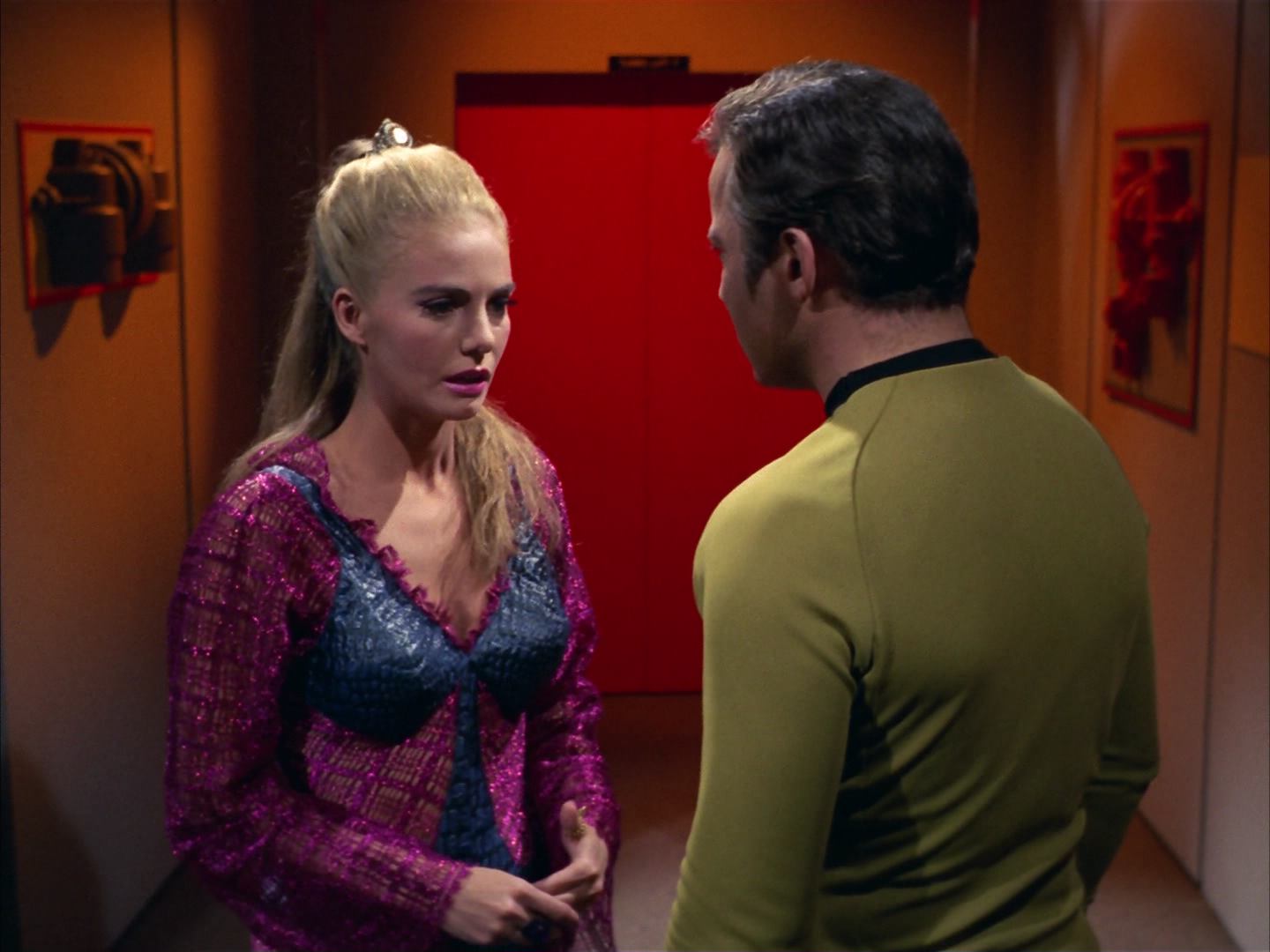 ariane179254_StarTrek_3x16_TheMarkOfGideon_0653.jpg